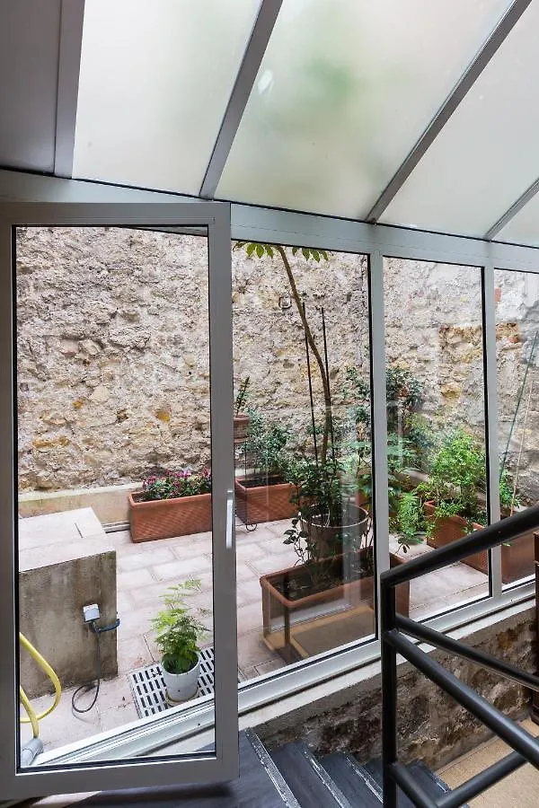 Veeve - Escape By The Seine Holiday home